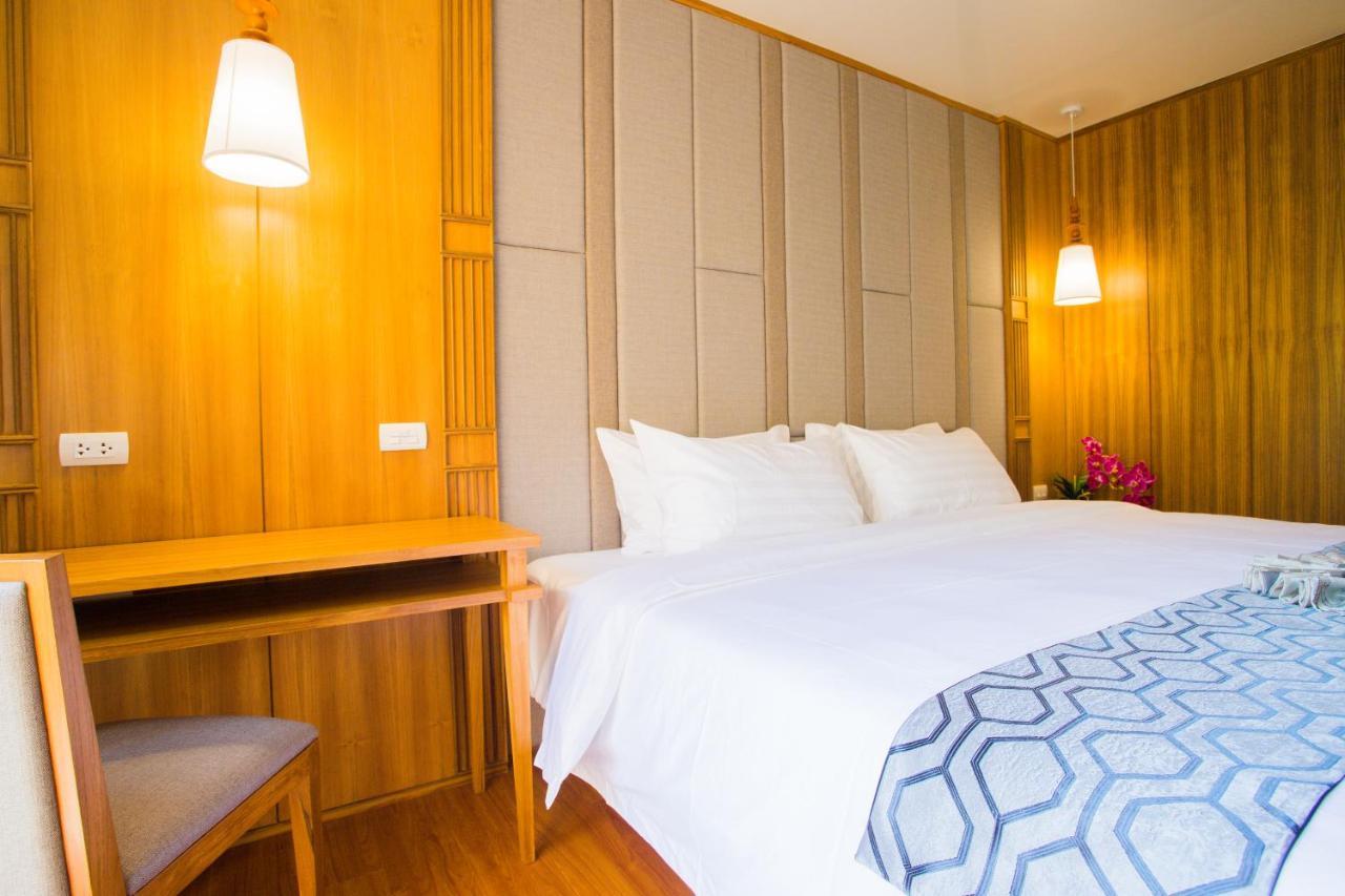 Lanna Thaphae Hotel Chiang Mai Extérieur photo