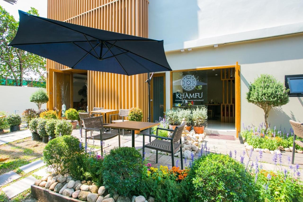 Lanna Thaphae Hotel Chiang Mai Extérieur photo