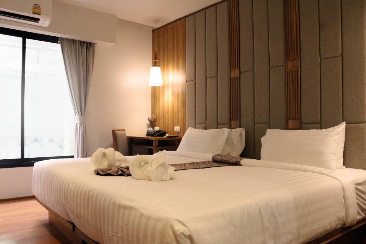 Lanna Thaphae Hotel Chiang Mai Extérieur photo