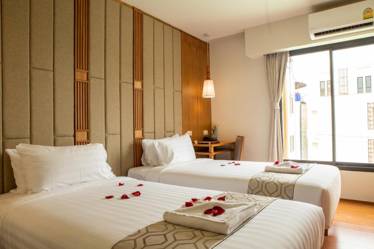 Lanna Thaphae Hotel Chiang Mai Extérieur photo