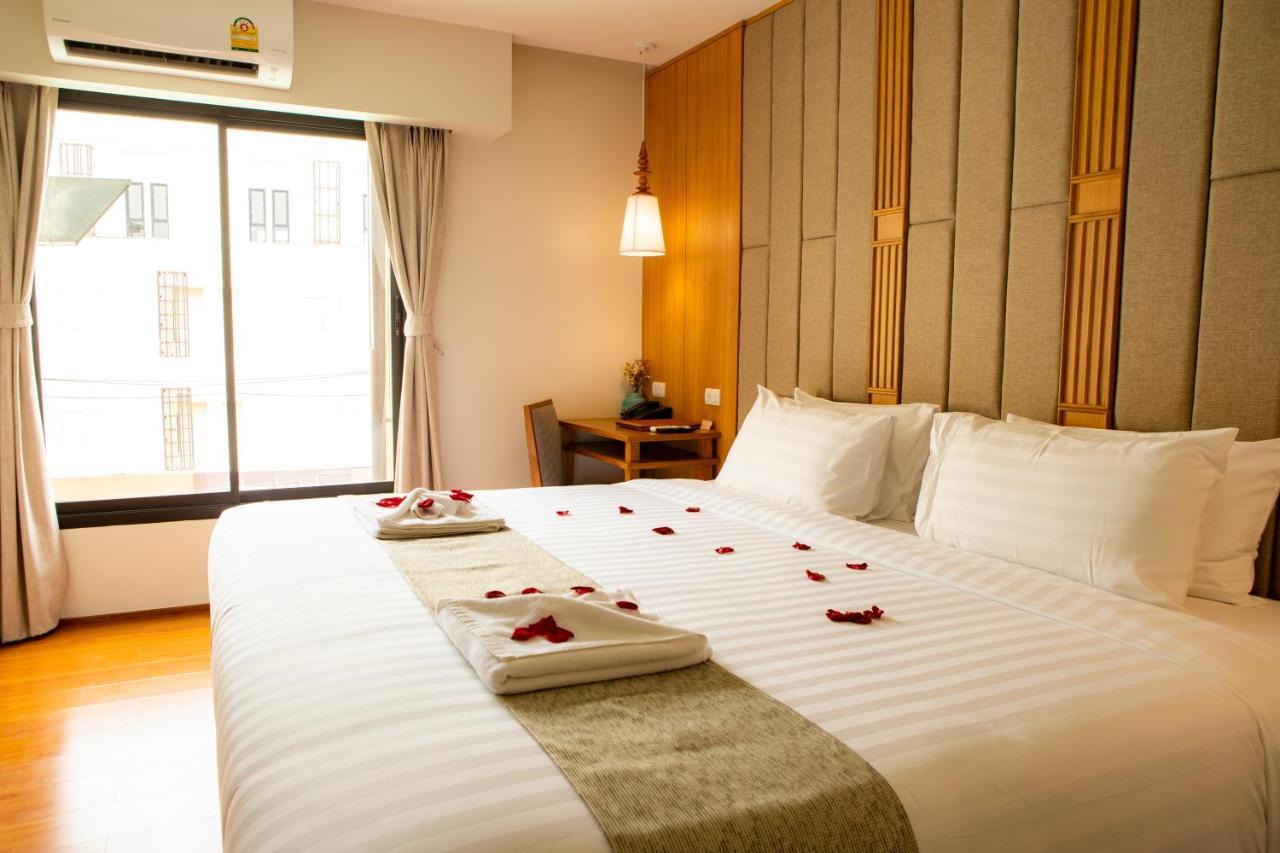 Lanna Thaphae Hotel Chiang Mai Extérieur photo